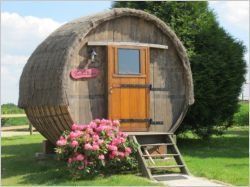 Les Foudres de la Fourquais : un village de tonneaux en Bretagne