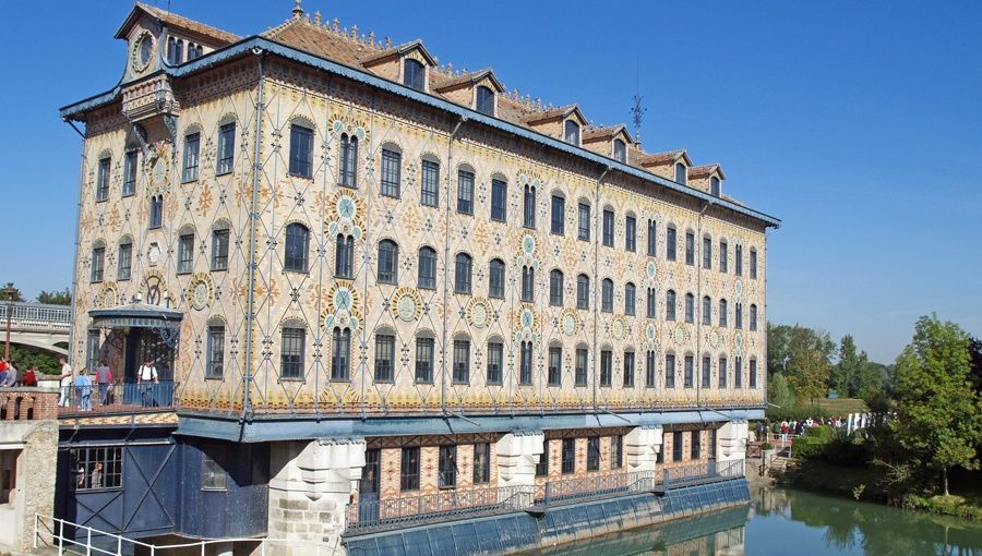 L'usine Menier à Noisiel : l'architecture au service du chocolat