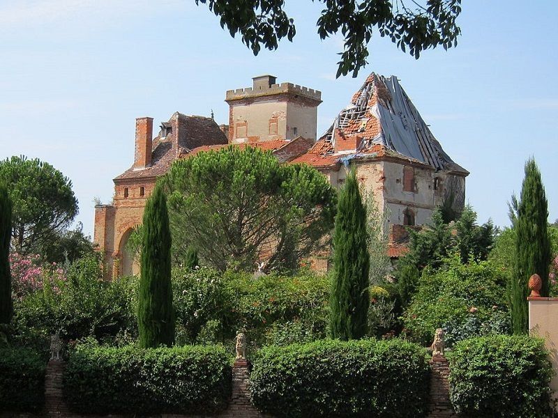 Chantier d'urgence pour sauver le château de la Salvetat-Saint-Gilles