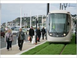 Le Havre découvre son nouveau tramway après deux ans de chantier
