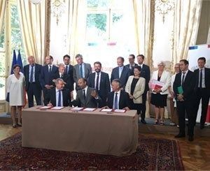 Le gouvernement signe le "Pacte de Dijon" pour une nouvelle politique de cohésion urbaine et sociale