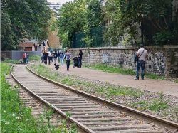 Anne Hidalgo s'engage à ouvrir 6,5 km de la Petite Ceinture d'ici à 2020