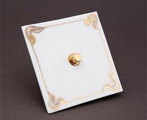 La dorure s'invite dans la collection Limoges de Meljac