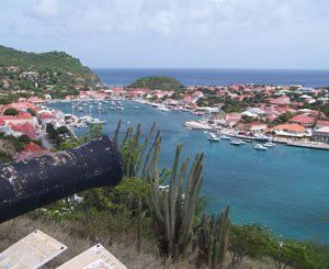 L'île de Saint-Barthélemy limite le recours au travail détaché pour sa reconstruction