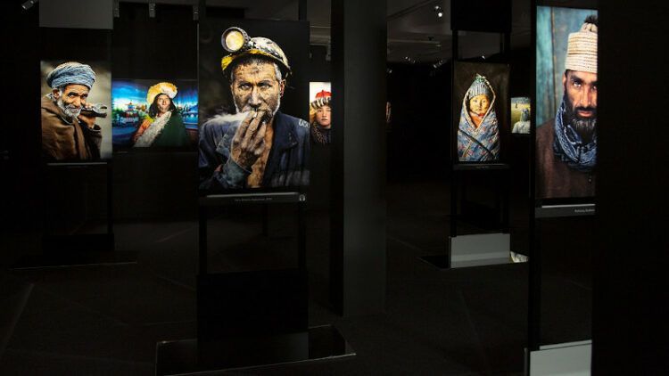 Le Monde de Steve McCurry, au musée Maillol