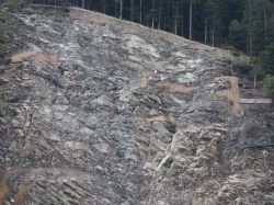 Éboulement en Maurienne : un an après, le bout du tunnel s'éloigne encore