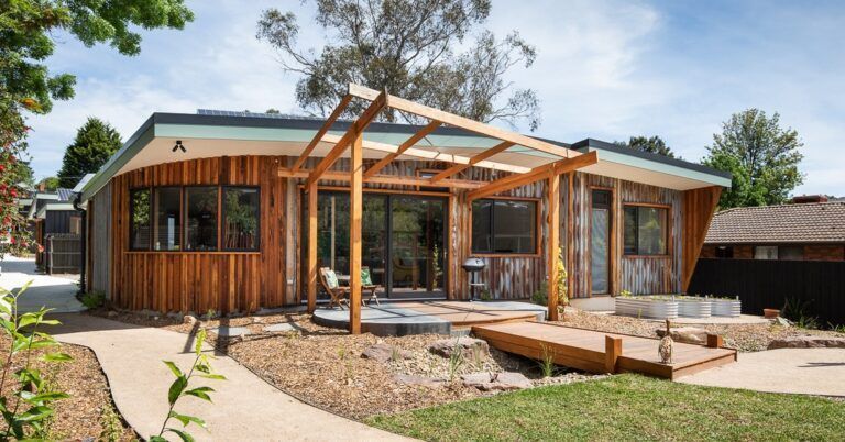 Comment recycler une vieille maison en logement design à faible impact carbone – Australie
