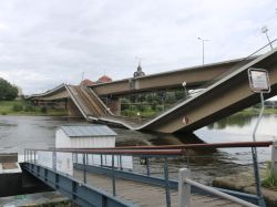 Un pont s'effondre partiellement à Dresde, en Allemagne