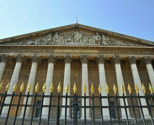 Législatives : rempart ou point d'équilibre ? Le Sénat se prépare au grand bouleversement