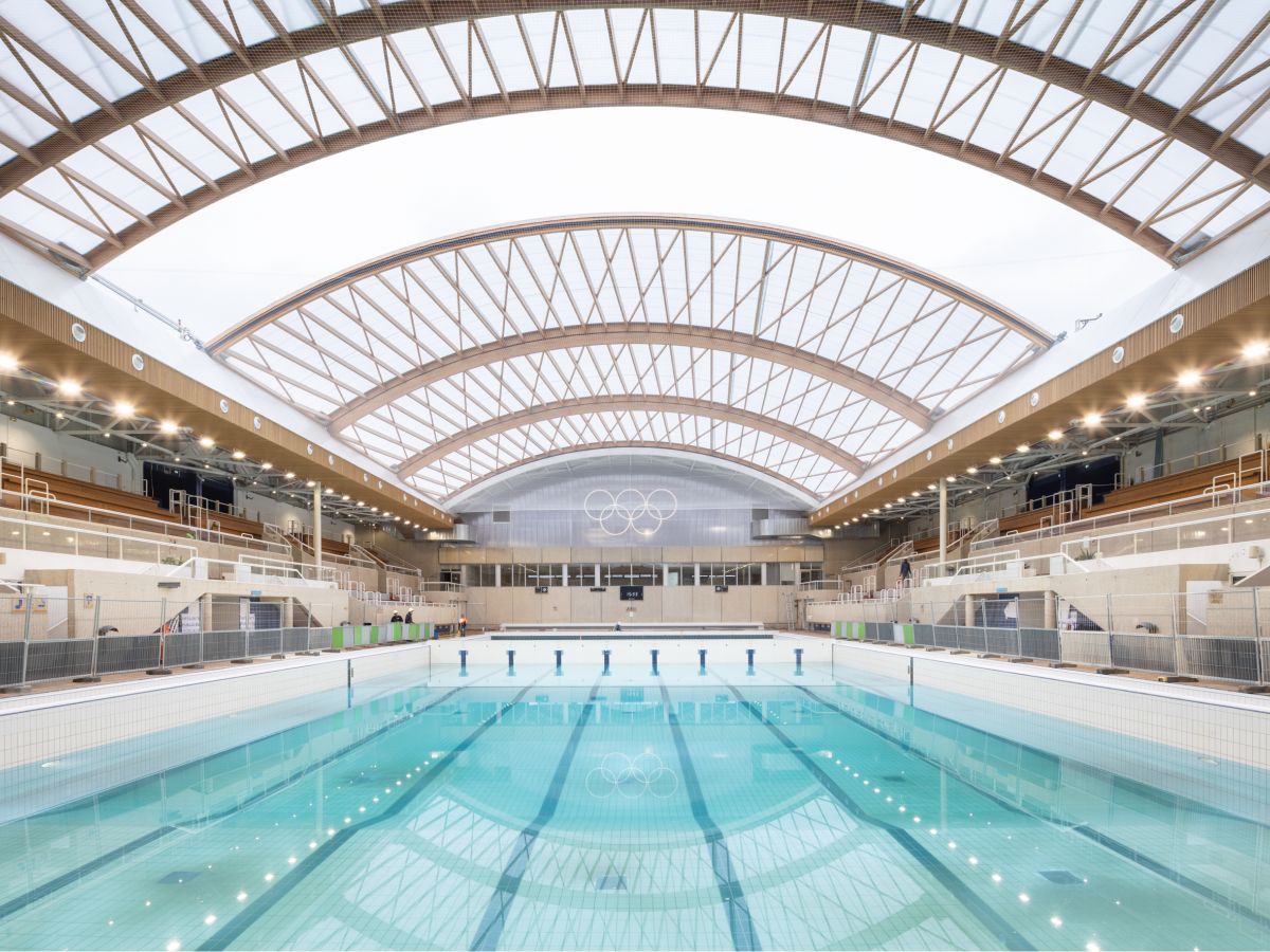 La piscine Georges Vallerey, à Paris, retrouve de sa splendeur pour les Jeux olympiques