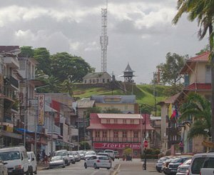 Après l'incendie d'un bidonville en Guyane, le casse-tête du relogement