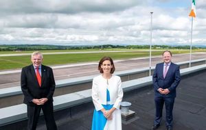 Colas a 10 semaines pour reconstruire la piste de l'aéroport de Cork (Irlande)