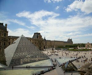 Lancement d'un concours d'architecture pour le Louvre