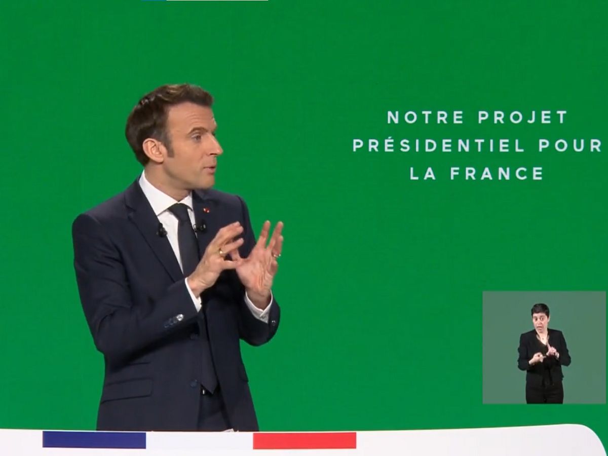 Emmanuel Macron promet une "loi d'exception pour conjurer la pénurie de logements"