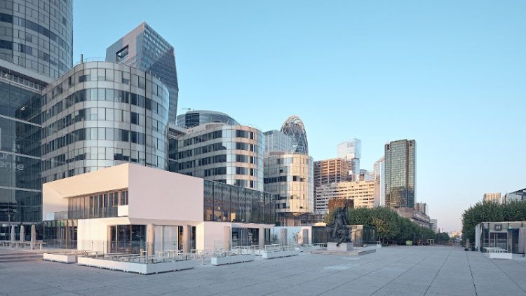 A Table Square avec Enia Architectes à Paris La Défense