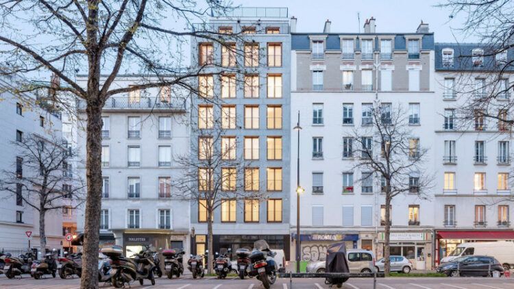 Dualité urbaine, boulevard de Picpus à Paris par MAO