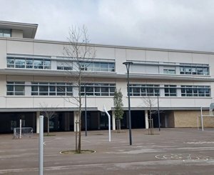 Les bétons architectoniques préfabriqués de Cibetec, pour la reconstruction du groupe scolaire François Peatrik du Plessis Robinson (92)