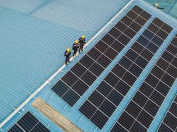 France nature environnement vole au secours du solaire sur bâti