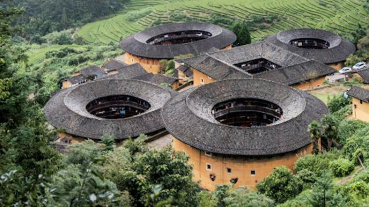 Tulou du Fujian – Architectures revisitées par Xu Tiantian / DnA
