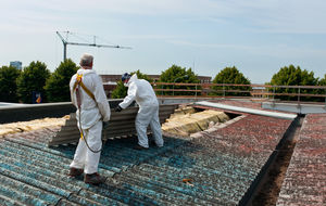 Vingt-deux ans après, l'amiante provoque 1100 cancers mortels par an