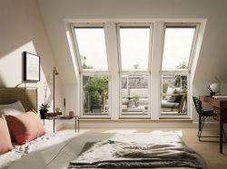 Velux présente une nouvelle gamme de stores pour fenêtres de toit bas-carbone 