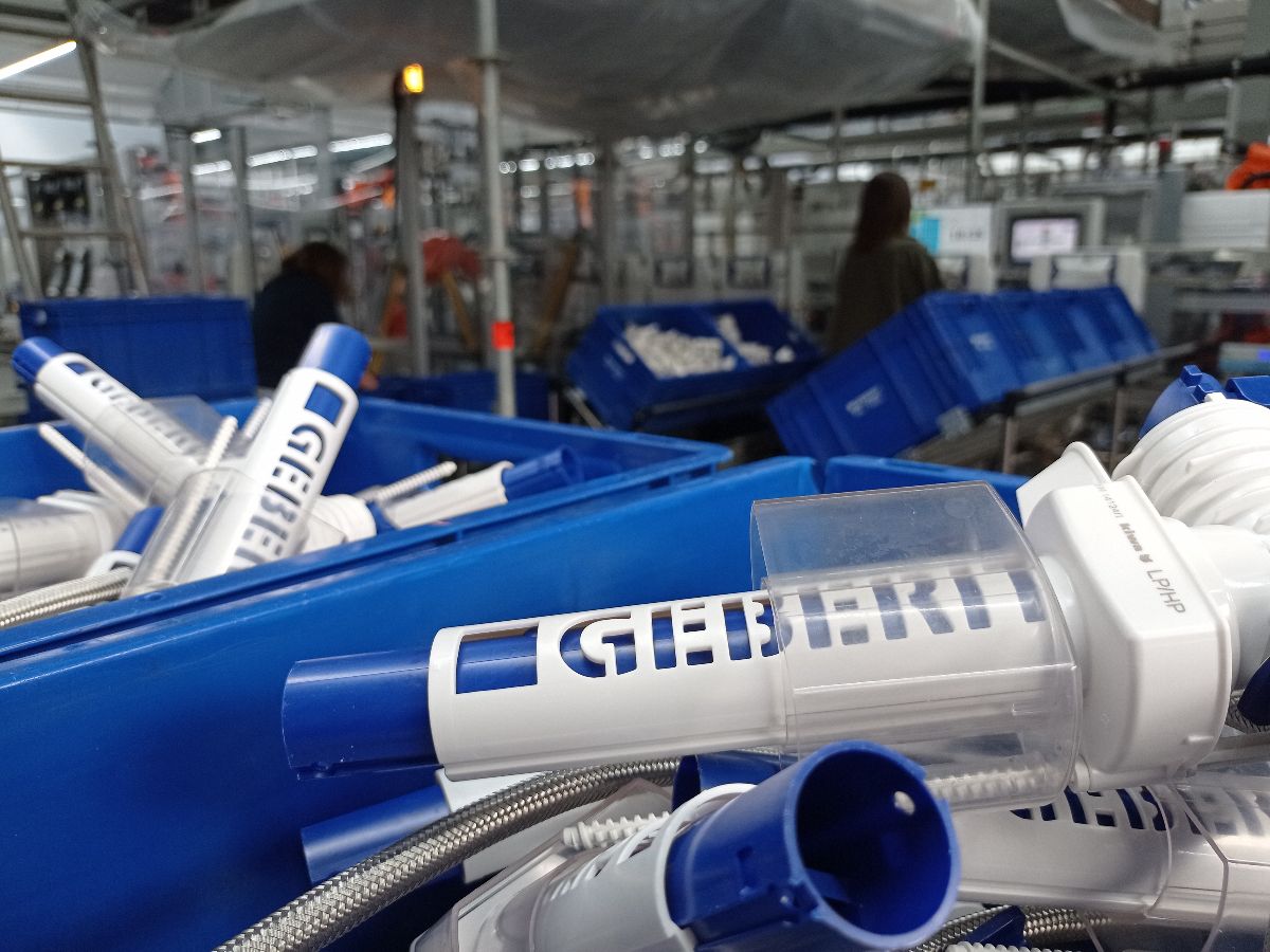Geberit revoit ses classiques avec la quatrième génération de son bâti-support