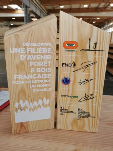 Bouygues Bâtiment France Europe s’engage à utiliser 30% de bois français
