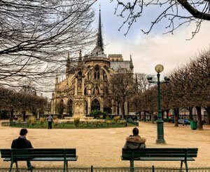 Les abords de Notre-Dame seront mieux adaptés au réchauffement climatique d'ici 2028