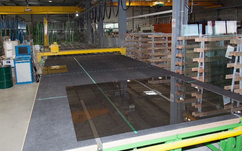 salaire btp focus sur le metier de miroitier