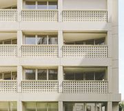 Sous le béton, le bois. Mixité constructive pour 23 logements à Paris, par JKLN