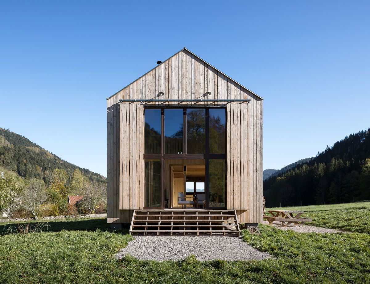 Une grange à habiter dans les Vosges, un petit projet qui plaide pour le vernaculaire