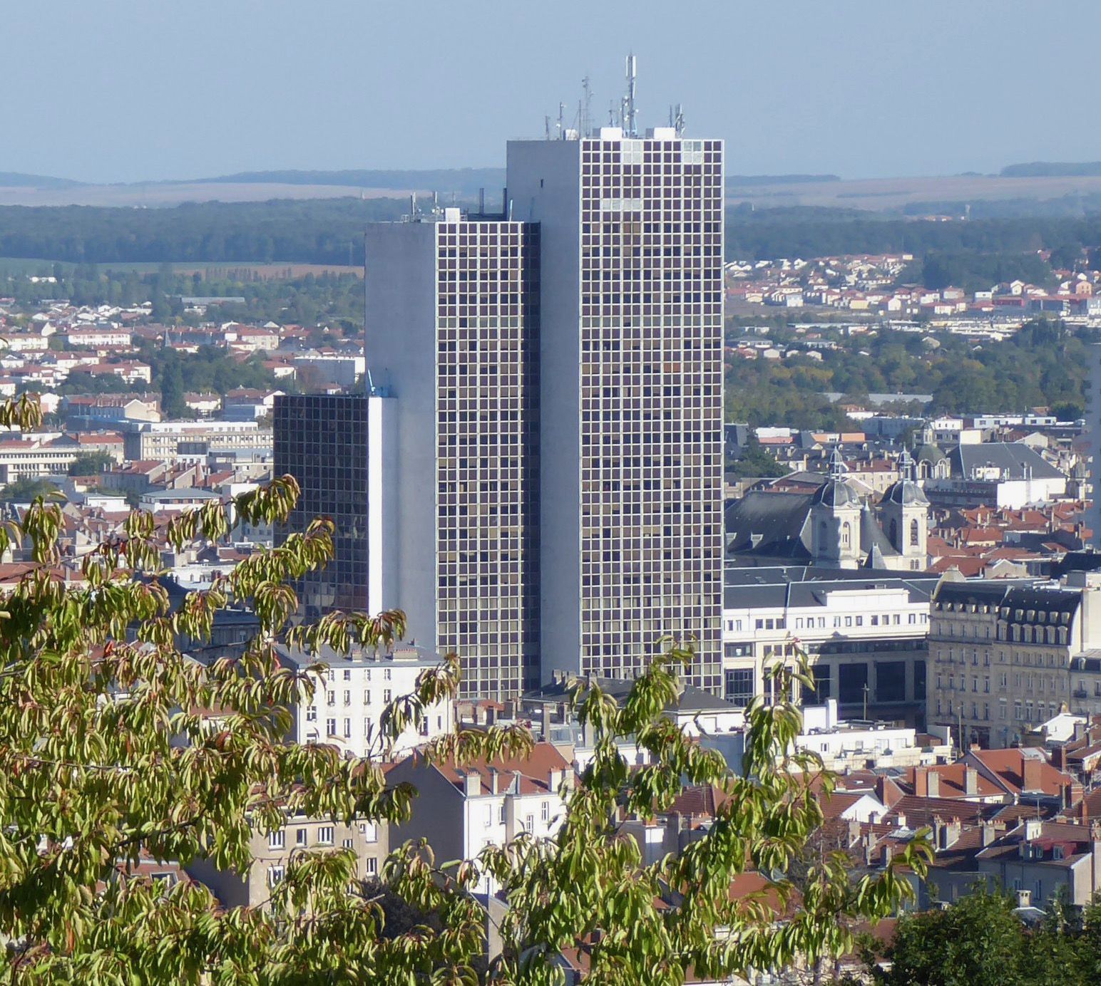 Enquête préliminaire sur le projet de tour "Emblème" à Nancy