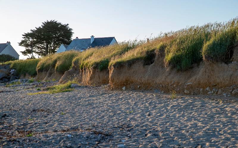erosion littorale 450 000 logements menaces en france a l horizon 2100
