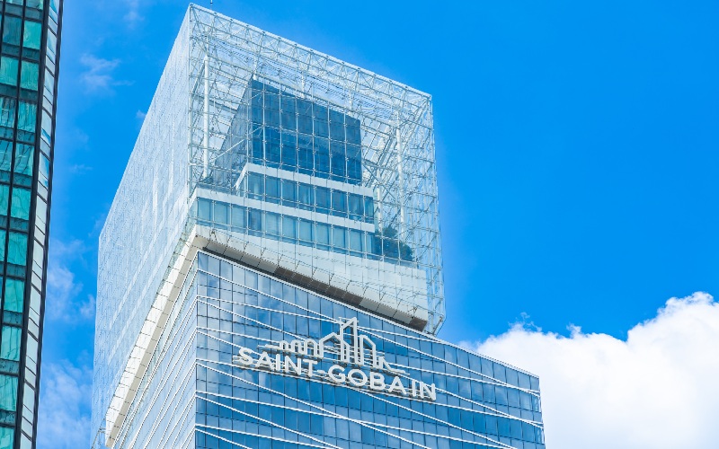 saint gobain veut accelerer sa croissance en optimisant son organisation