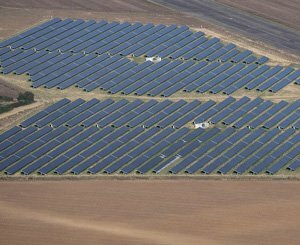 En Espagne, TotalEnergies inaugure sa plus grande centrale solaire en Europe