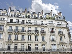 Immobilier : en Ile-de-France, le prix des maisons explose, la capitale stagne