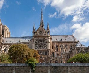 La future flèche de Notre-Dame de Paris poursuit son ascension en Lorraine