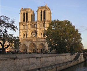 Signature de conventions pour le reversement à l’État des dons collectés pour Notre-Dame