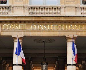 Le Conseil constitutionnel censure la rupture anticipée d'un CDD ou intérim pour défaut de Pass sanitaire