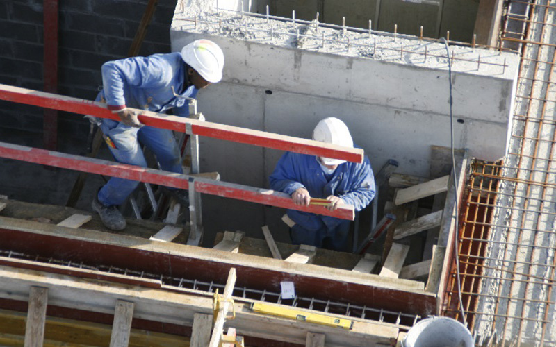 salaires btp focus sur le m tier de coffreur