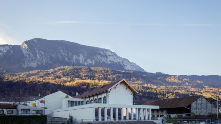 Centre culturel Alpex, à Scionzier, par Atelier Archiplein