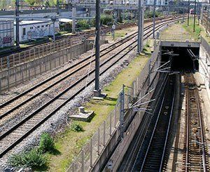La région IDF suspend le financement de travaux du RER Éole après la pollution de la Seine par Vinci