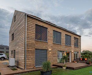 Une maison en bois Kebony - un concept rayonnant