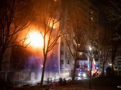 Un impressionnant feu de façade à Champigny-sur-Marne