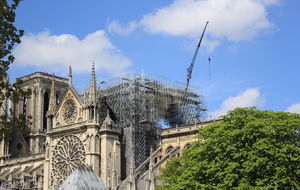 Reconstruire Notre-Dame en cinq ans, est-ce vraiment possible? 