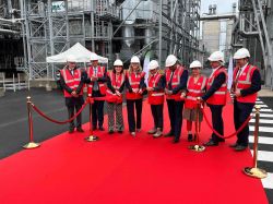 Swiss Krono inaugure le nouveau visage de son site à Sully-sur-Loire