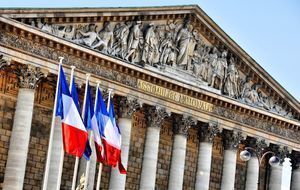 Pouvoir d’achat : l’Assemblée donne son feu vert sur la prime « Macron » 