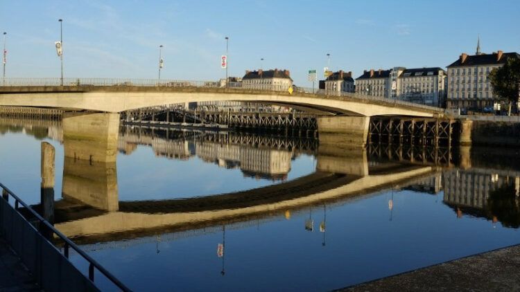 Sur le pont de Nantes, on y ‘dance’, on y ‘dance’