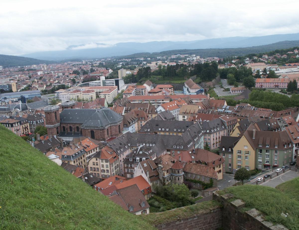 Belfort: le nom d'Amazon caché dans le permis de construire d'un entrepôt de e-commerce