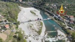 Un pont s'écroule sur lui-même en Italie, deux blessés légers